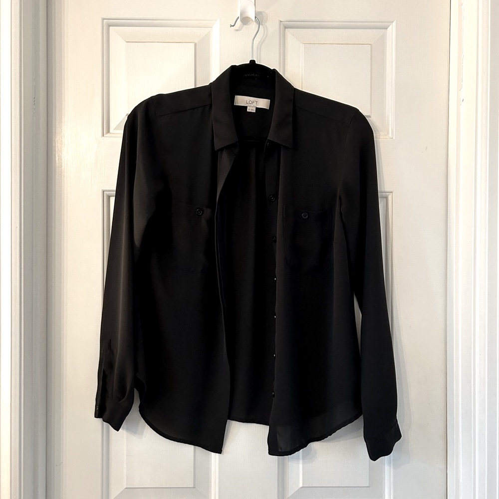 Ann Taylor Loft black button up top
